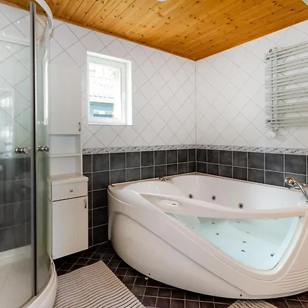 Vulpe By Interhome * Hattusaari